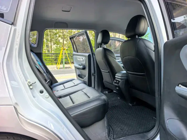 GAC Aion Y — Фото автомобиля 9