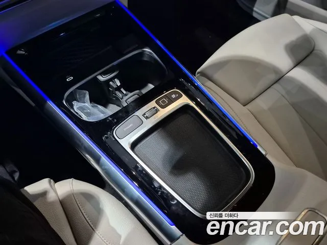Mercedes-Benz EQA — Фото автомобиля 20