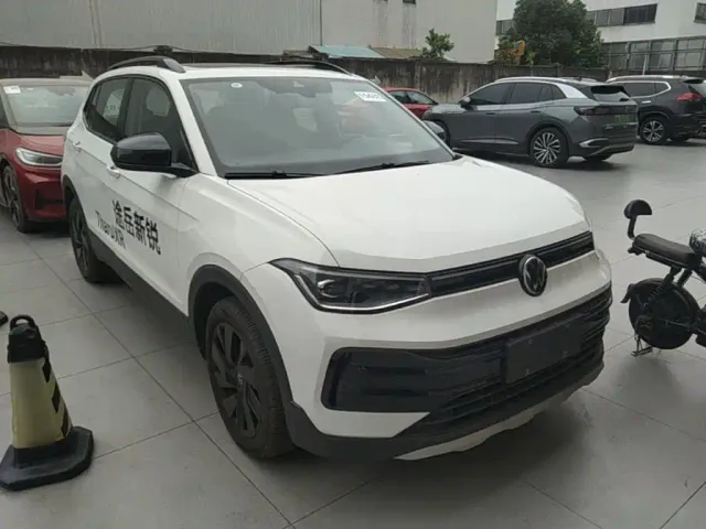 Volkswagen Tharu — Фото автомобиля 3