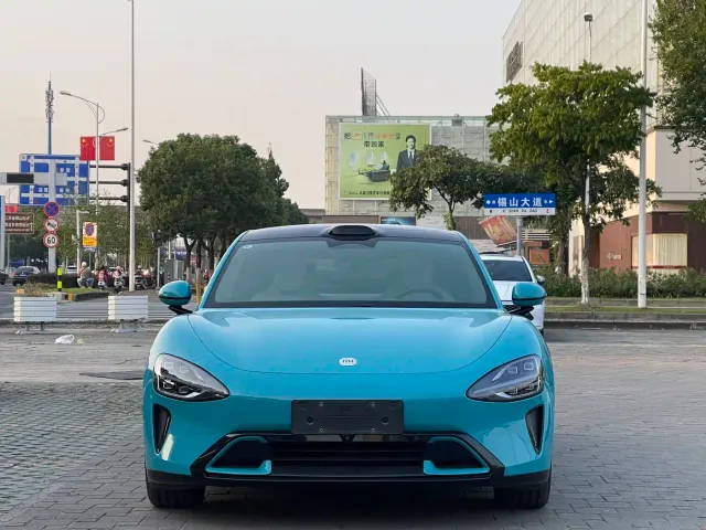 Xiaomi SU7 — Фото автомобиля 2