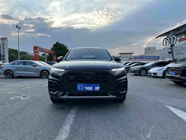 Audi Q5L — Фото автомобиля 3