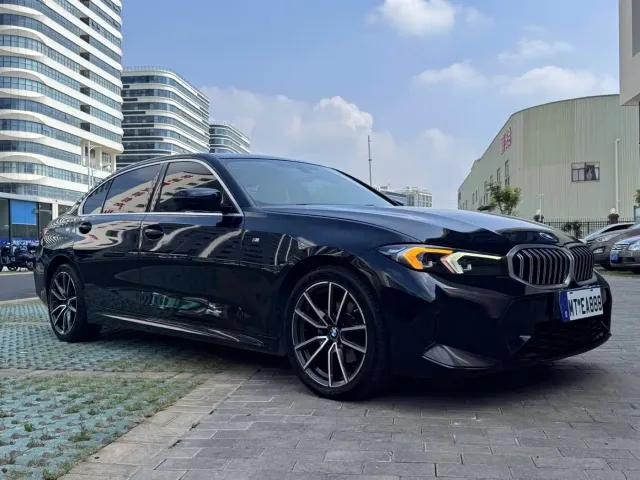 BMW 3 Series — Фото автомобиля 3
