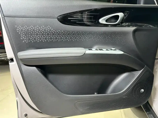 Geely Starry Wish — Фото автомобиля 9