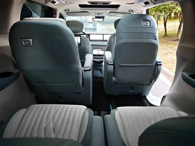 Maxus G90 — Фото автомобиля 25