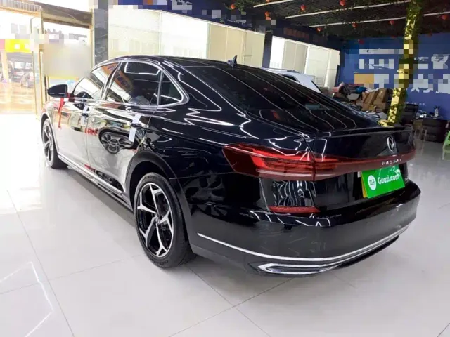 Volkswagen Passat — Фото автомобиля 4