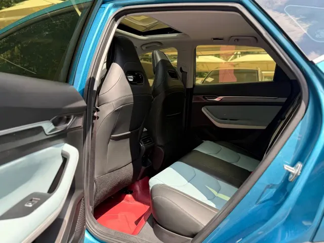 Geely Emgrand S — Фото автомобиля 9