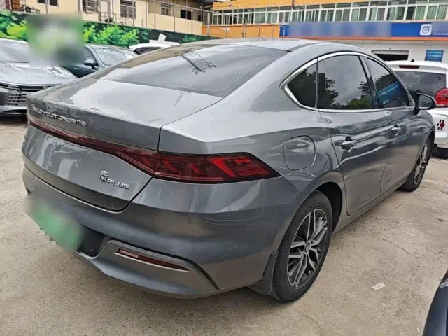 BYD Qin PLUS — Фото автомобиля 6