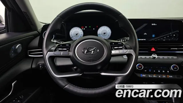 Hyundai AVANTE Avante (CN7) — Фото автомобиля 13