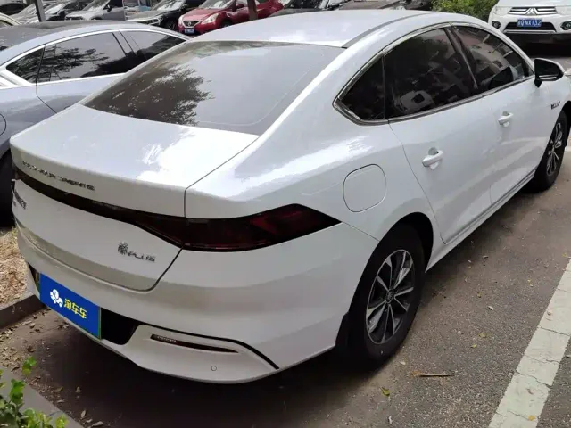 BYD Qin PLUS — Фото автомобиля 3