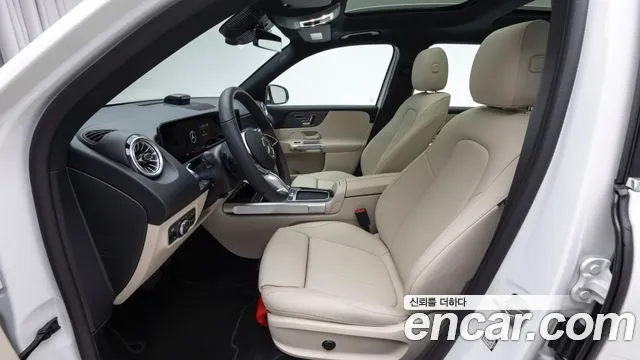 Mercedes-Benz EQB X243 — Фото автомобиля 10