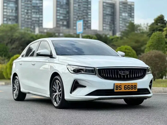 Geely Emgrand — Фото автомобиля 3
