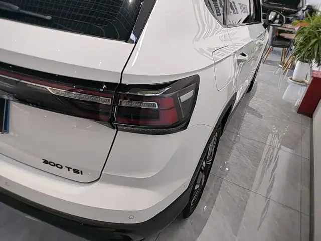 Volkswagen Tharu 2023 300TSI 2WD Moon Premium Edition — Фото автомобиля 7