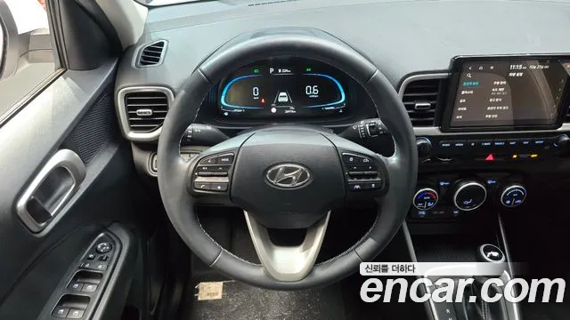 Hyundai Venue — Фото автомобиля 19