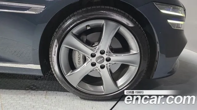 Genesis G80 Бензин 2.5 турбо AWD — Фото автомобиля 16