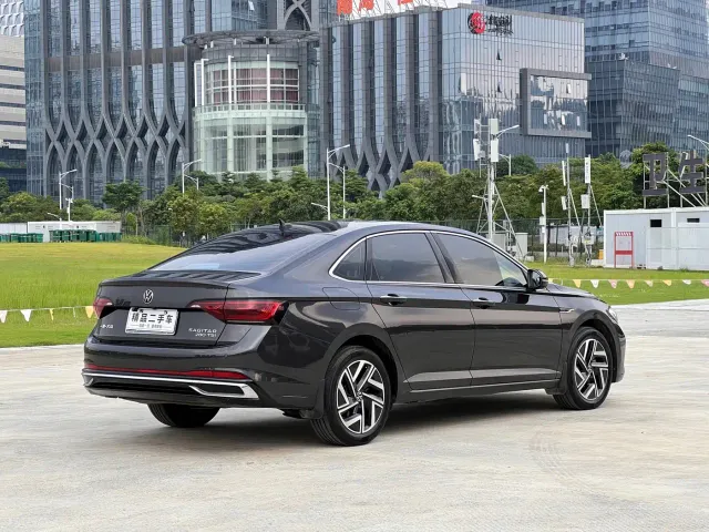 Volkswagen Sagitar — Фото автомобиля 6