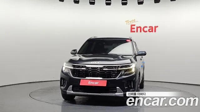 Kia Seltos Новый Seltos Бензин 1.6 Turbo 4WD — Фото автомобиля 3
