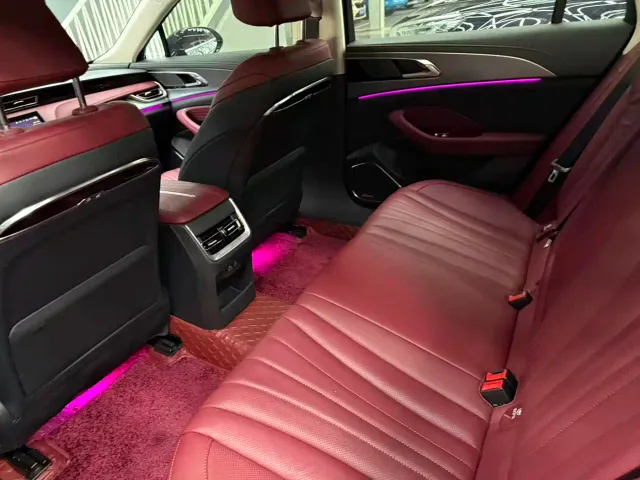 Hongqi H5 — Фото автомобиля 9