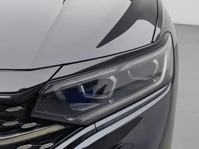 Volkswagen Passat — Фото автомобиля 7