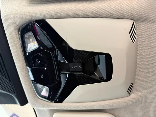 BMW X1 — Фото автомобиля 14