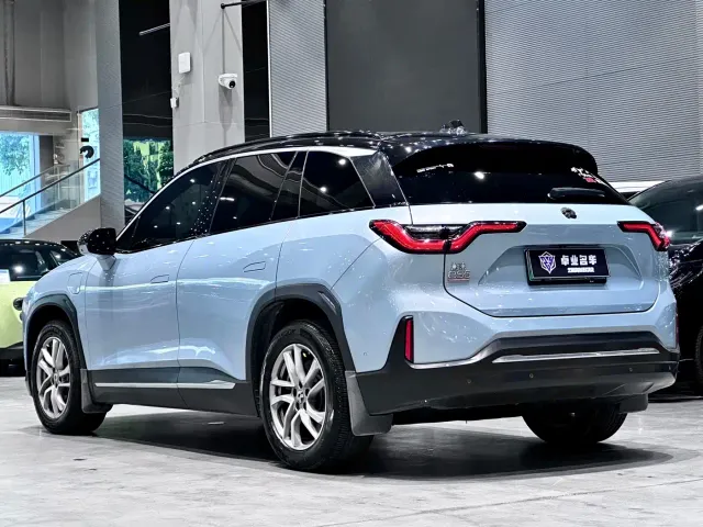 Nio ES6 — Фото автомобиля 3