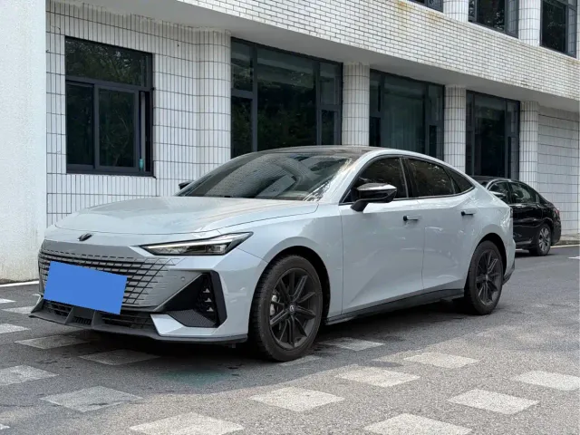 Фотография автомобиля — Changan UNI-V