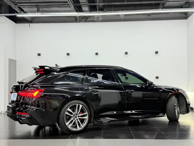 Audi Audi A6 (Import) 2024 Avant Pioneer 45 TFSI Premium Dynamic — Фото автомобиля 4