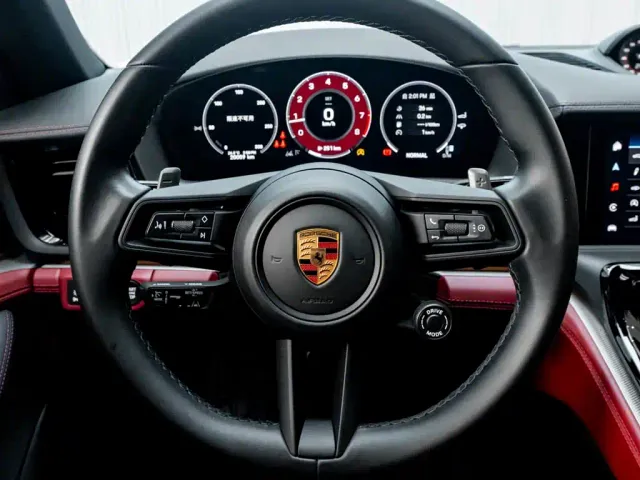 Porsche Panamera — Фото автомобиля 16