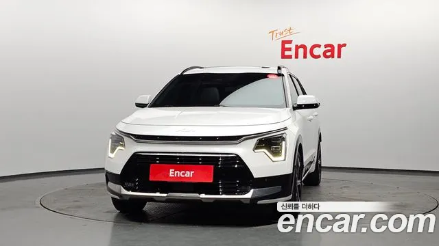 Kia Niro The All New Niro Signature — Фото автомобиля 3