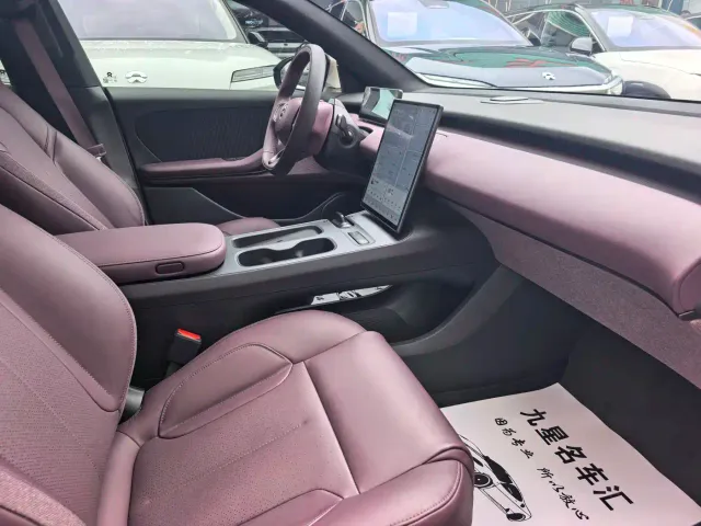 Nio ET5 Touring — Фото автомобиля 7