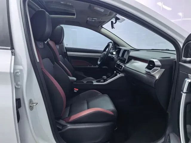 Geely Binyue — Фото автомобиля 13