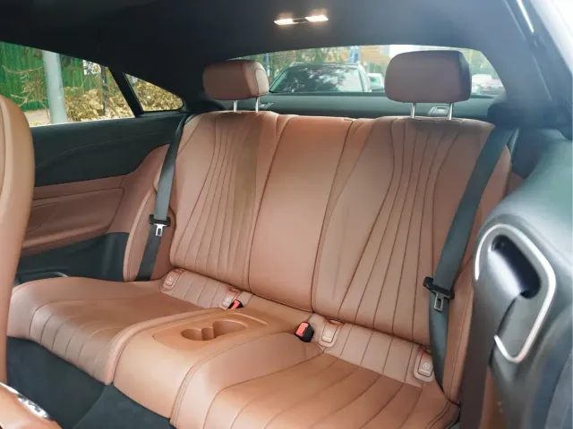 Mercedes-Benz E-Class — Фото автомобиля 22