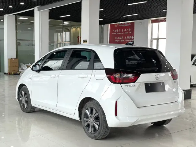 Honda Fit — Фото автомобиля 4