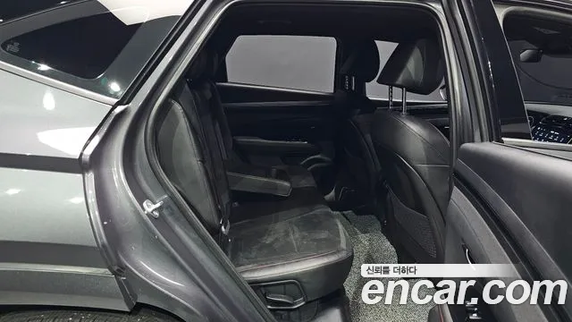 Hyundai Tucson Tucson (NX4) Бензин 1.6 турбо 2WD — Фото автомобиля 10