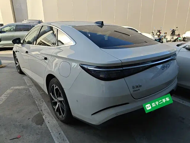 BYD Seal 07 DM-i — Фото автомобиля 4