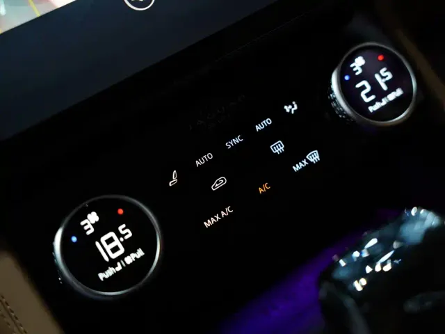 Jaguar XFL — Фото автомобиля 13