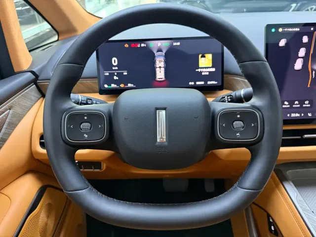 Wey Alpine — Фото автомобиля 15