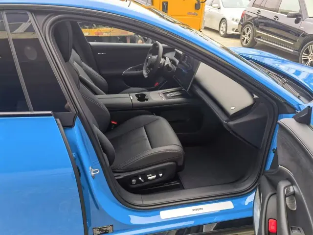 Xiaomi SU7 — Фото автомобиля 6
