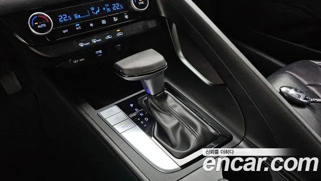Hyundai Avante CN7 — Фото автомобиля 9