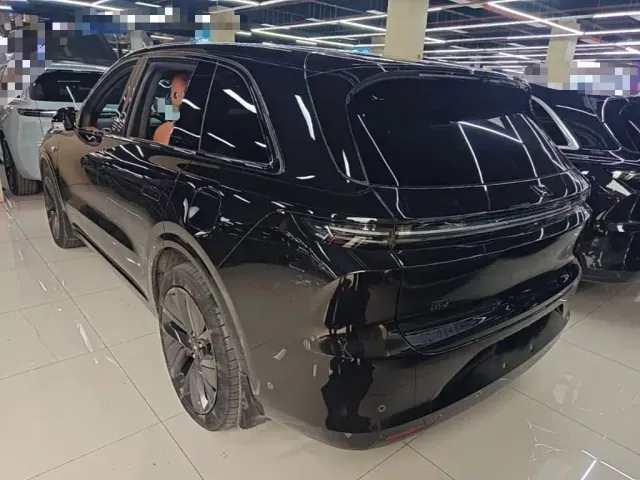 Li Auto L6 — Фото автомобиля 4