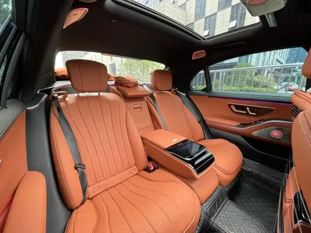 Mercedes-Benz S-Class — Фото автомобиля 24