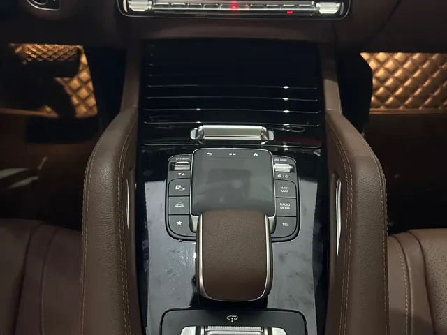 Mercedes-Benz GLE-Class — Фото автомобиля 9