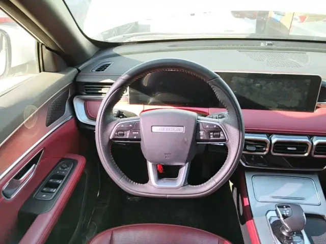 Jetour X70 Plus — Фото автомобиля 10