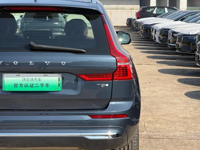 Volvo XC60 — Фото автомобиля 8