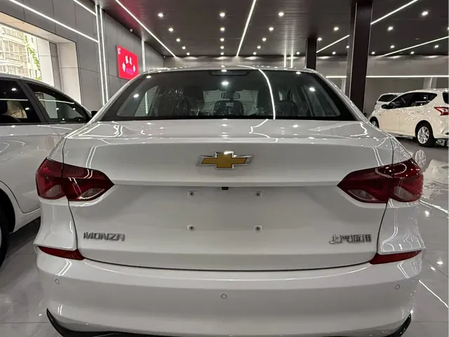 Chevrolet Monza — Фото автомобиля 6