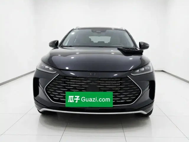 BYD Tang — Фото автомобиля 2