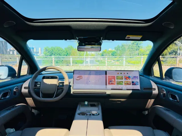 Li Auto i6 — Фото автомобиля 5