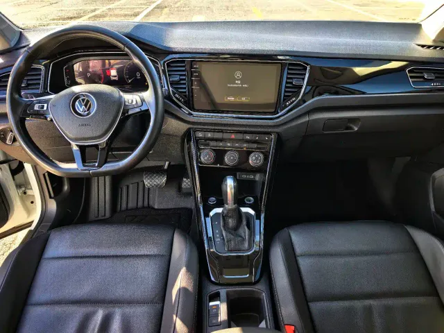 Volkswagen T-Roc — Фото автомобиля 23