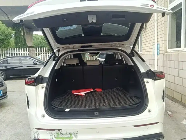Changan Z6 — Фото автомобиля 18
