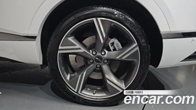 Genesis GV80 2.5T Бензин AWD — Фото автомобиля 20