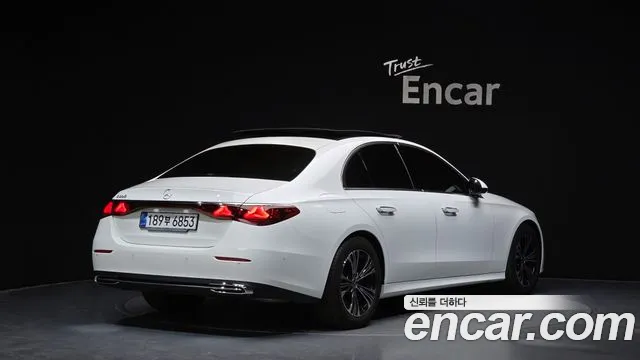 Mercedes-Benz E-Class W214 — Фото автомобиля 2